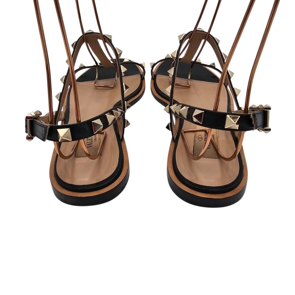 Valentino Garavani Rockstud Flat Sandal Strappy Black Leather Size 37.5 US 7.5 - Picture 5 of 12